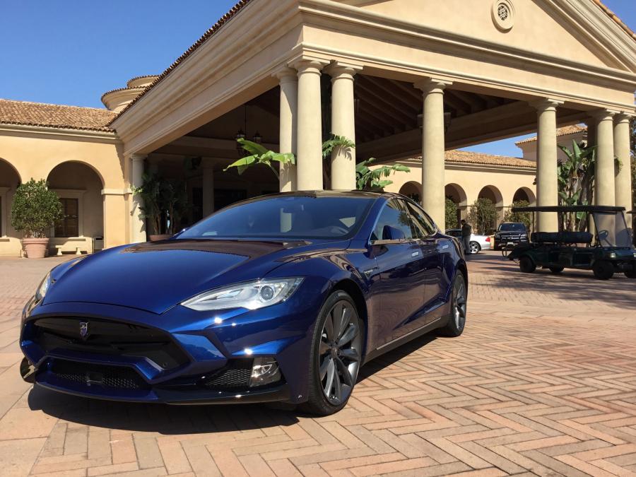  Tesla Model S 90D by Larte Design 2016 года  (фото 7 из 11)